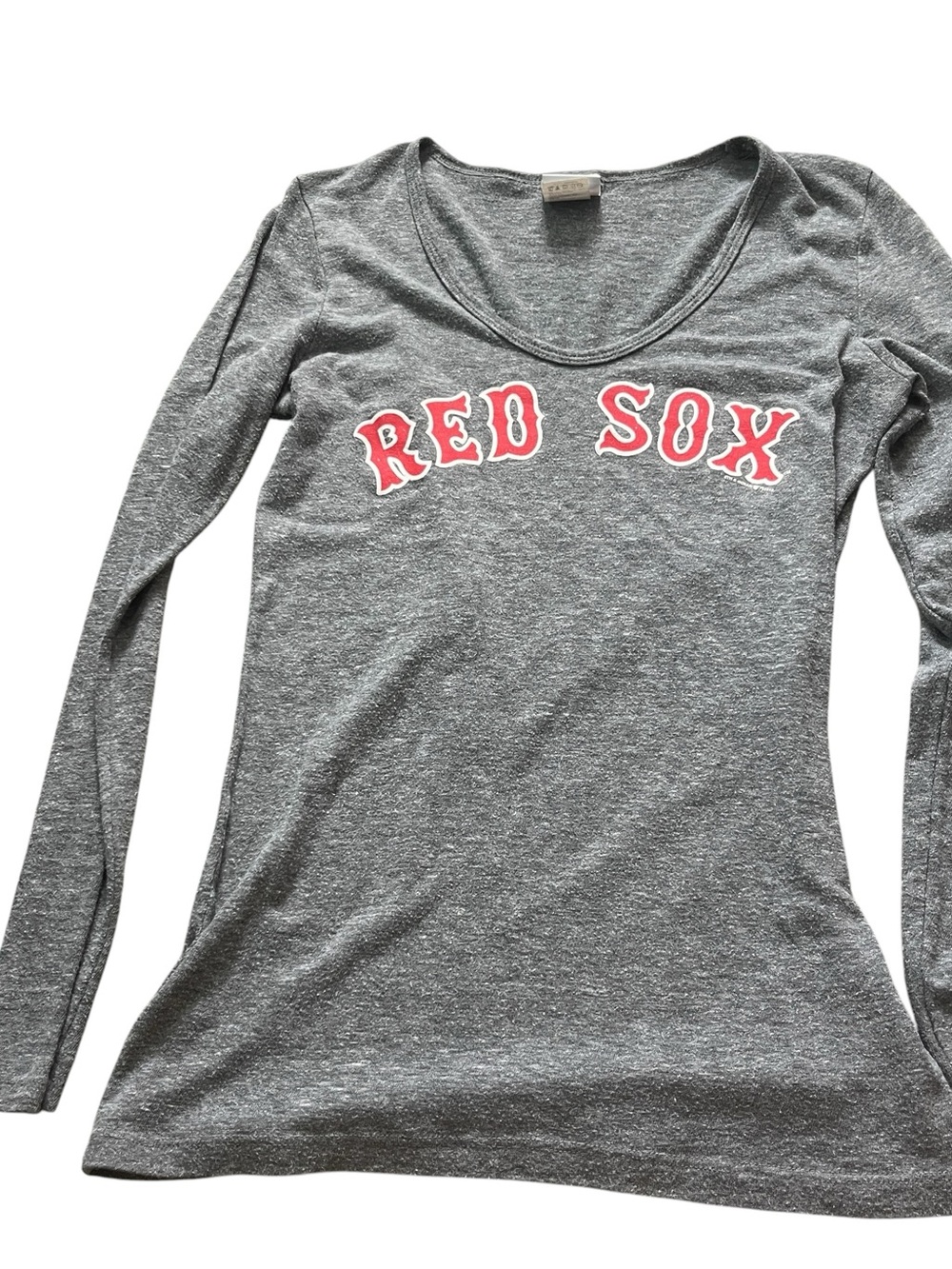 MLB Boston Red Sox Women Gray Long Sleeve Scoop Neck Tee Size Medium 5th & Ocean